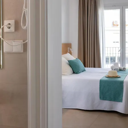 Oasis Centro Hotel Conil De La Frontera