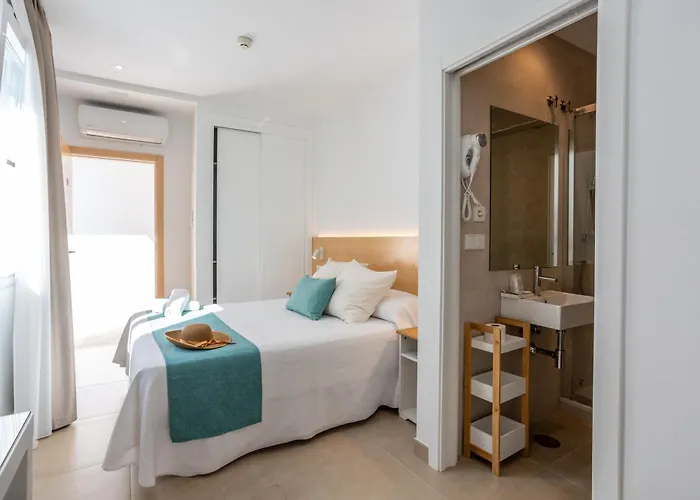 Oasis Centro Conil De La Frontera