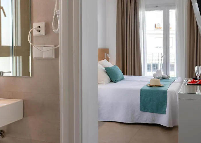 Oasis Centro Hotell Conil De La Frontera