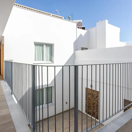 Отель Oasis Centro Кониль-де-ла-Фронтера